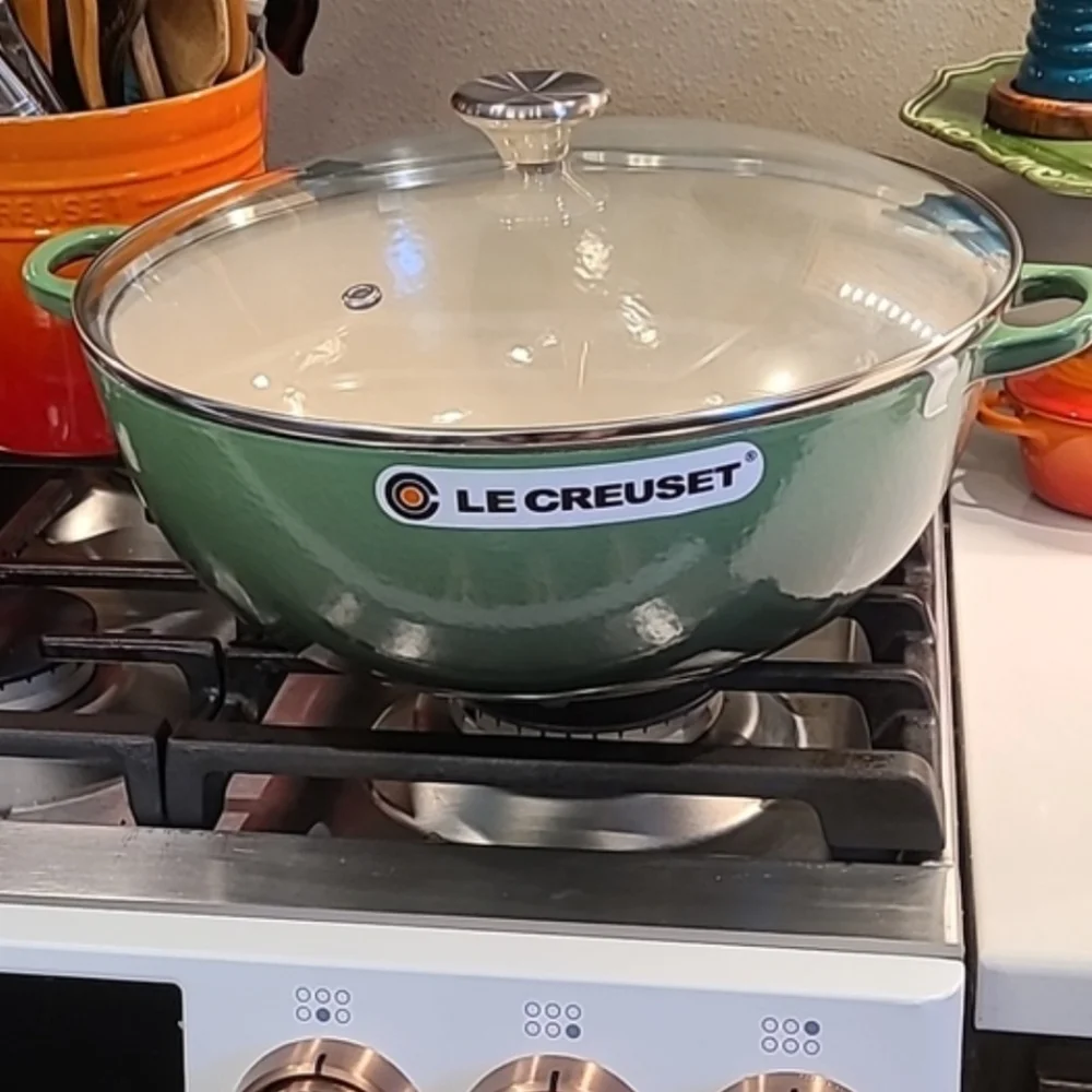 New In Box Le Creuset 7.5 Quart Soup Pot